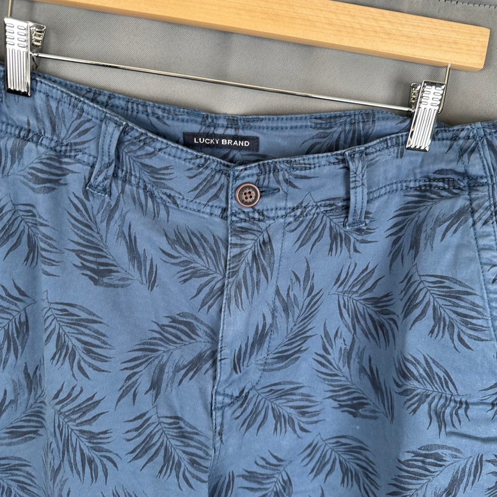 Lucky Brand Mens Blue Palm Leaf Tropical Print Shorts Size 34 TMD2190 - Picture 5 of 9